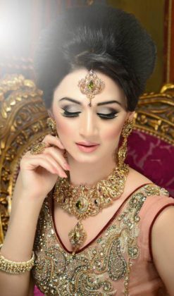 Bridal Head Jewellery Designs For The Indian Brides