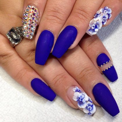 Blue Nail Art