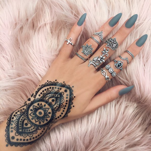 Henna Art Designs That You Should Try This Season